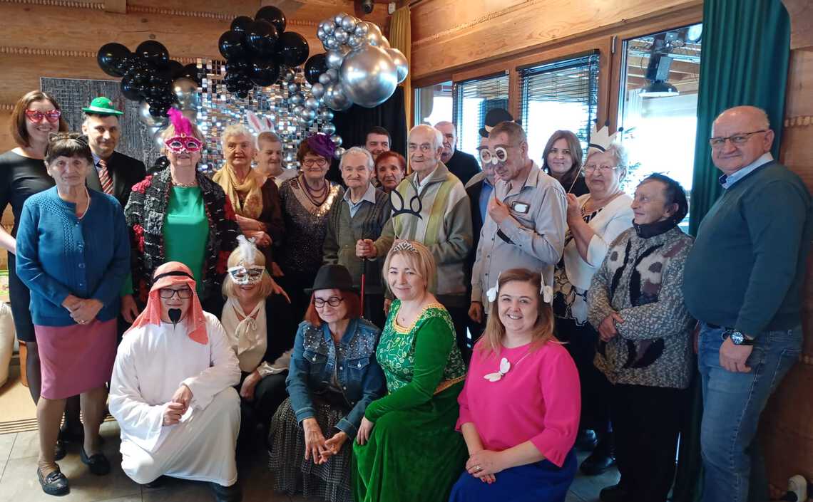 Bal karnawałowy z udziałem uczestników projektu pn. „Wsparcie Usług Społecznych w Gminie Chełmiec”.